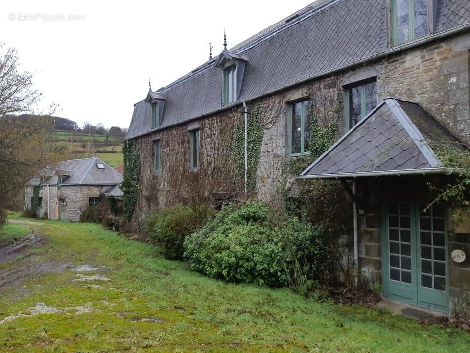 Maison à PERCY