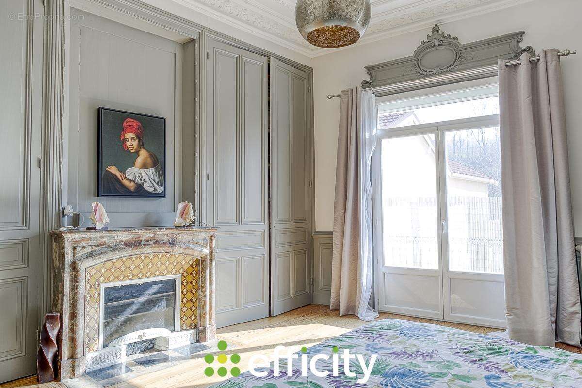 Maison à LE PERREON