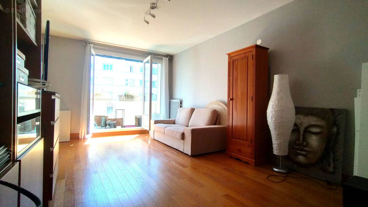 Appartement à FONTENAY-SOUS-BOIS