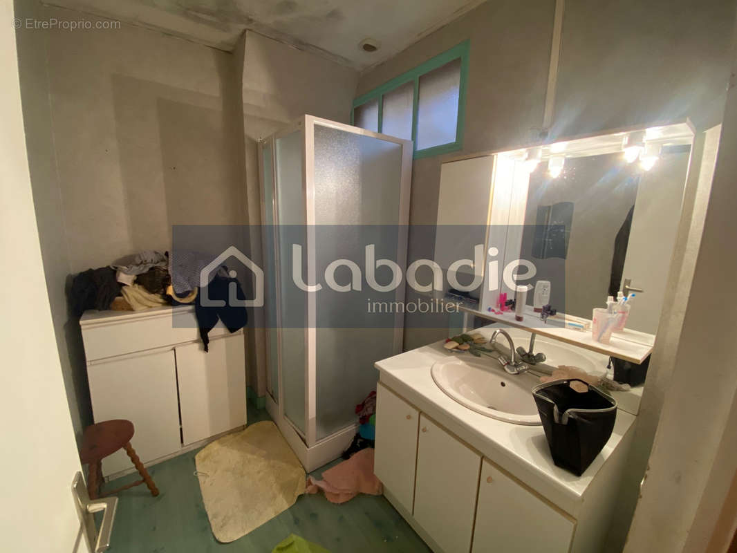 Appartement à SAINT-SEVER-CALVADOS