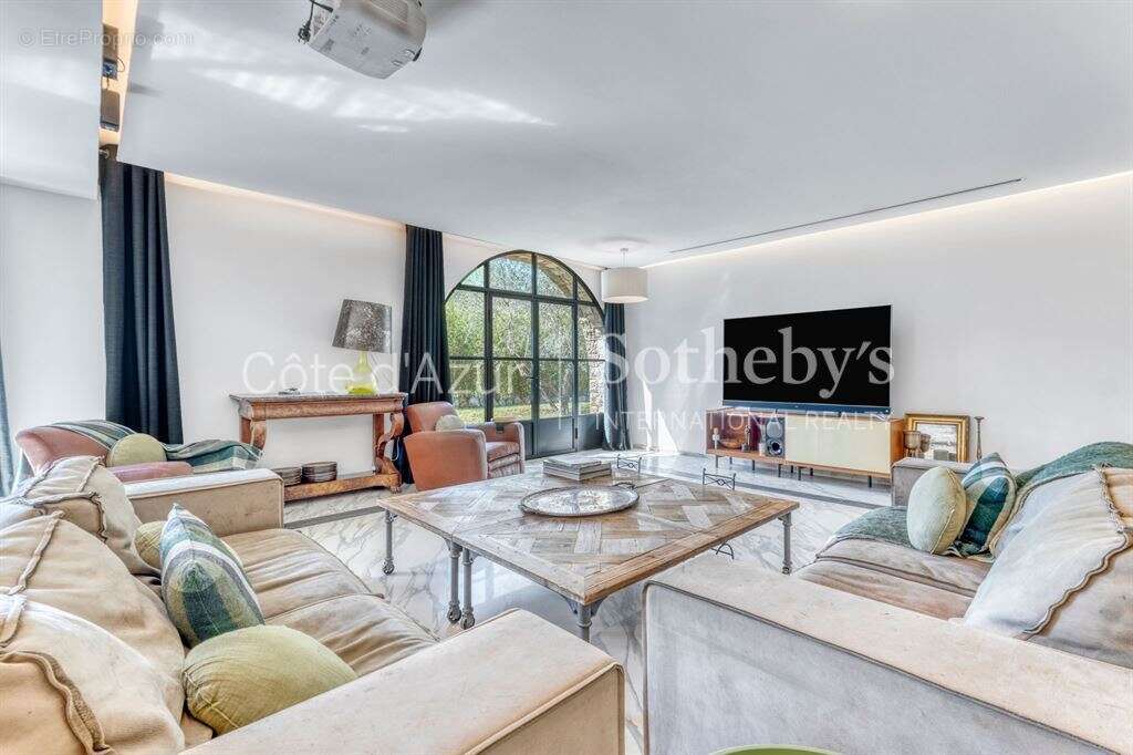 Maison à MOUGINS