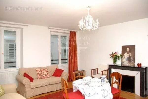 Appartement à PARIS-9E