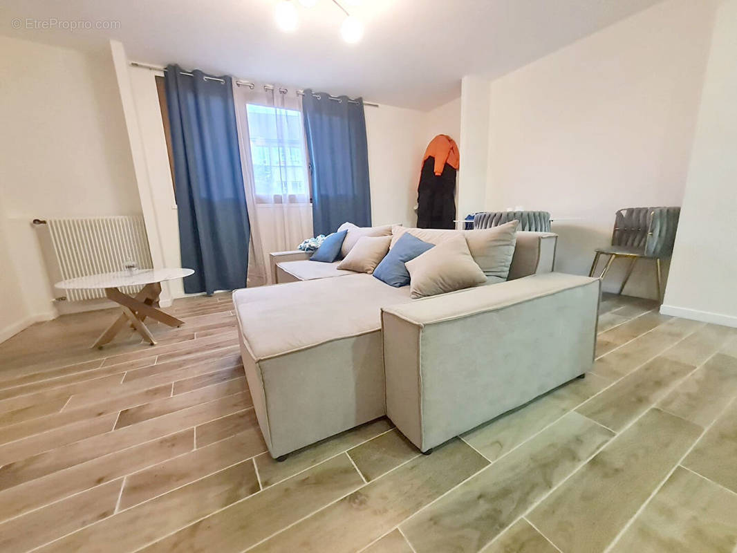 Appartement à MONTMAGNY