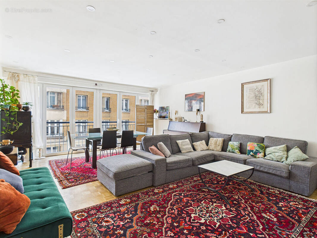 Appartement à PARIS-20E