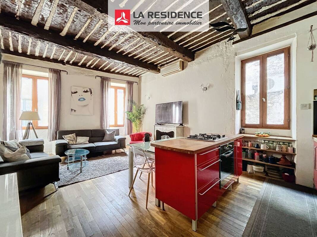 Appartement à LA COLLE-SUR-LOUP