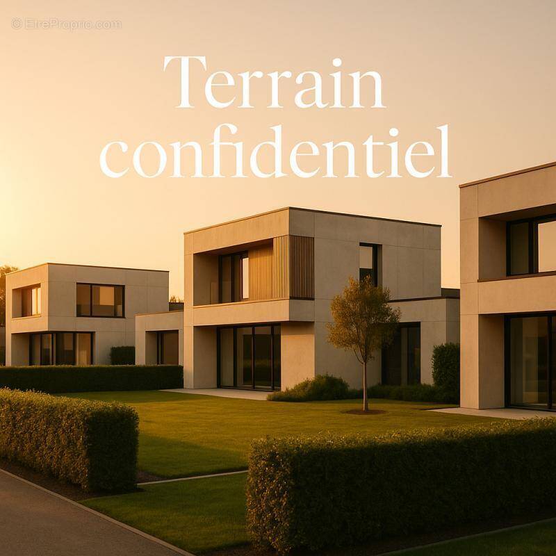 Terrain à DECINES-CHARPIEU