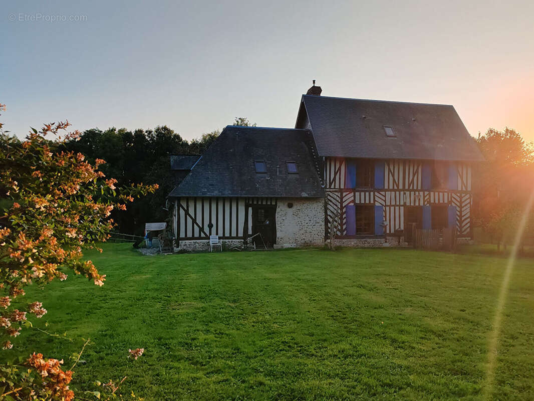 Maison à PONT-L&#039;EVEQUE