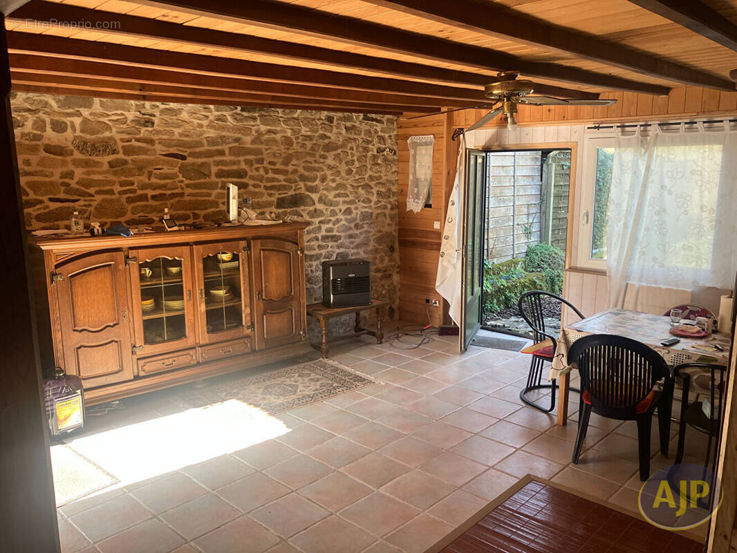 Maison à MALANSAC