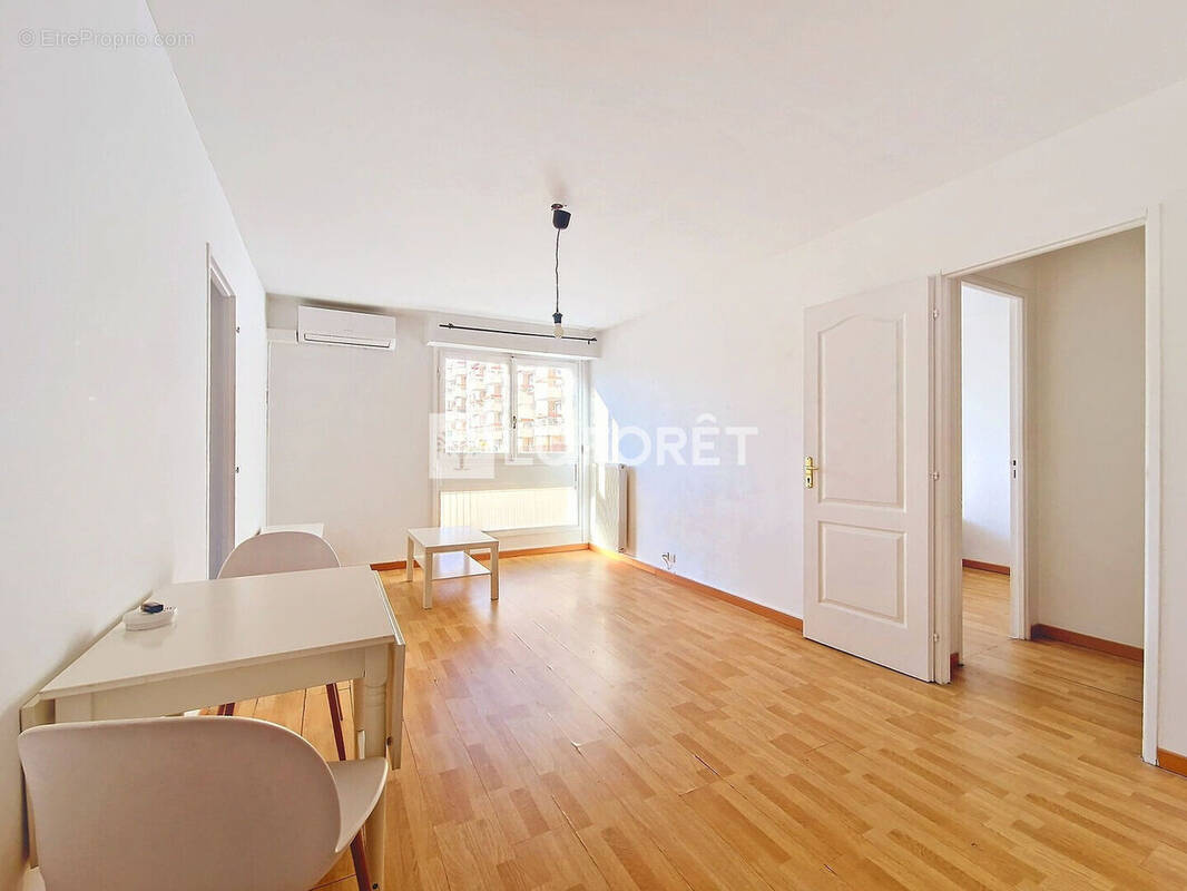 Appartement à MARSEILLE-12E