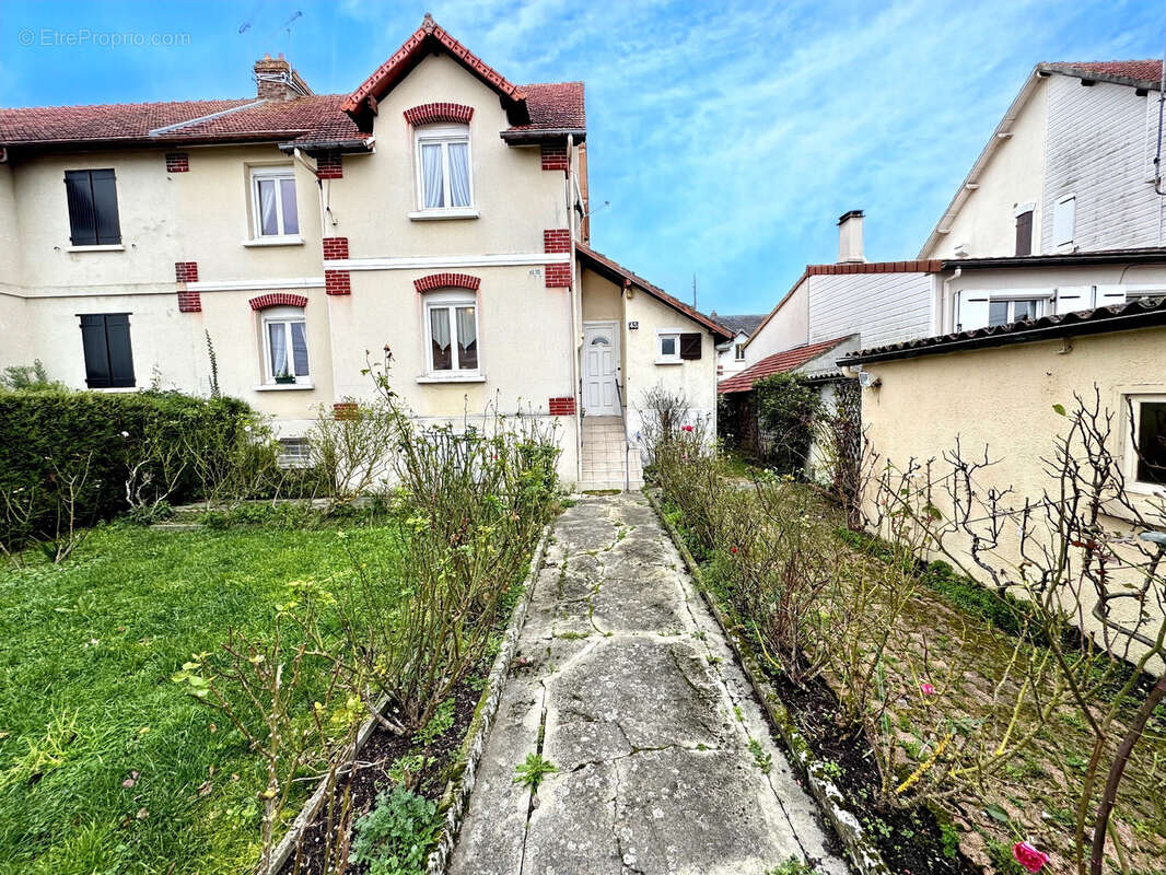 Maison à DIVES-SUR-MER