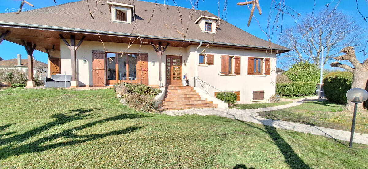 Maison à BOURG-EN-BRESSE
