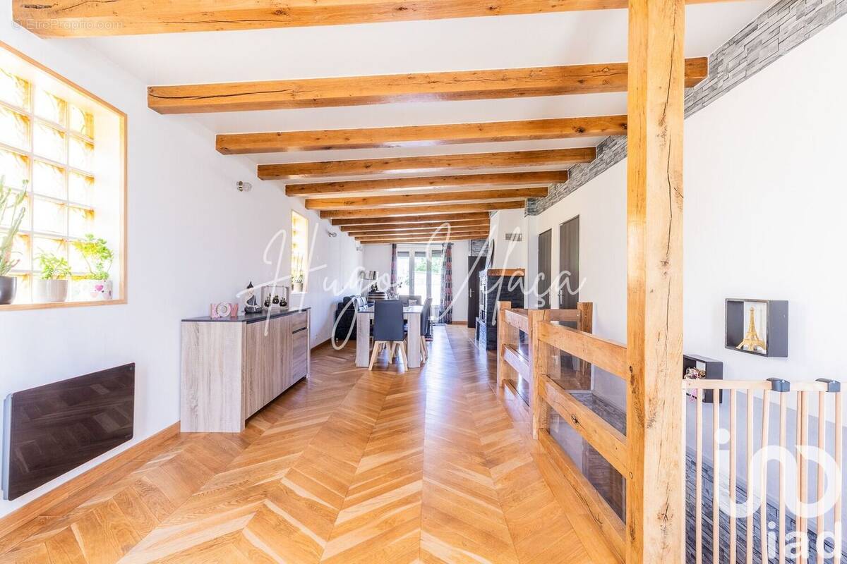 Photo 1 - Maison à VILLENEUVE-LE-ROI