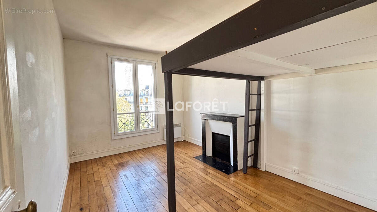 Appartement à PARIS-20E