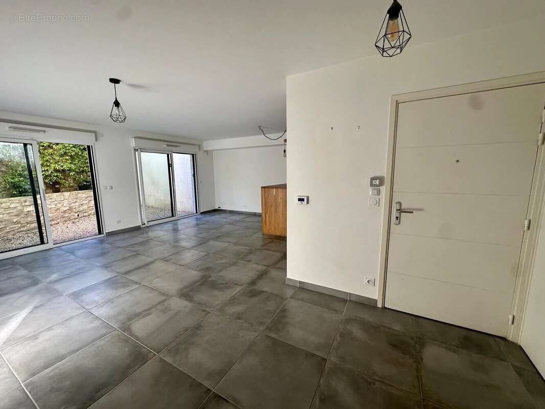 Appartement à LA TURBIE