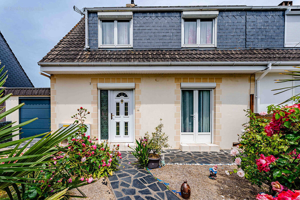 Maison à BLAINVILLE-SUR-ORNE