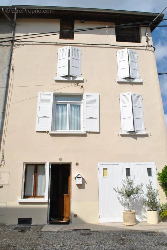 Maison à RENAGE