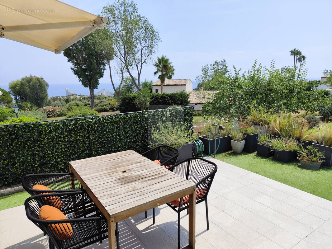Appartement à VILLENEUVE-LOUBET