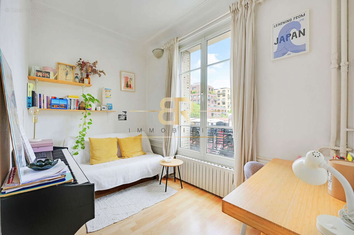 Appartement à PARIS-19E
