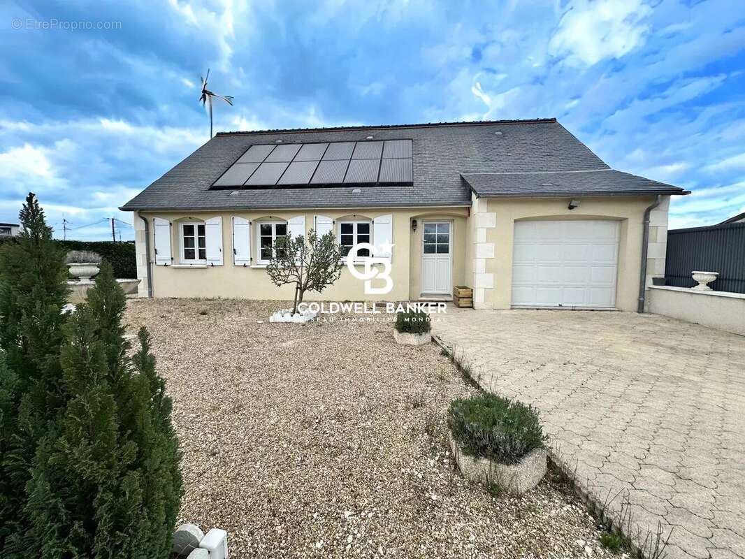Maison à NAZELLES-NEGRON