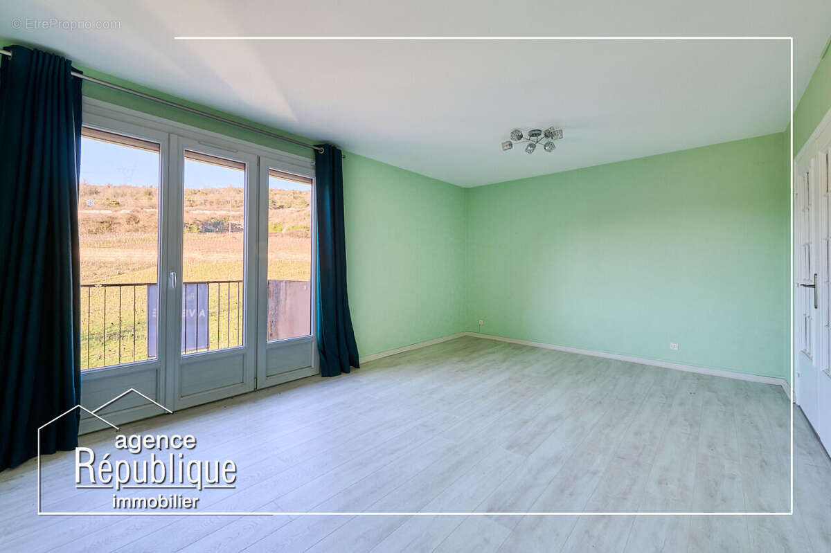 Photo 1 - Appartement à NUITS-SAINT-GEORGES