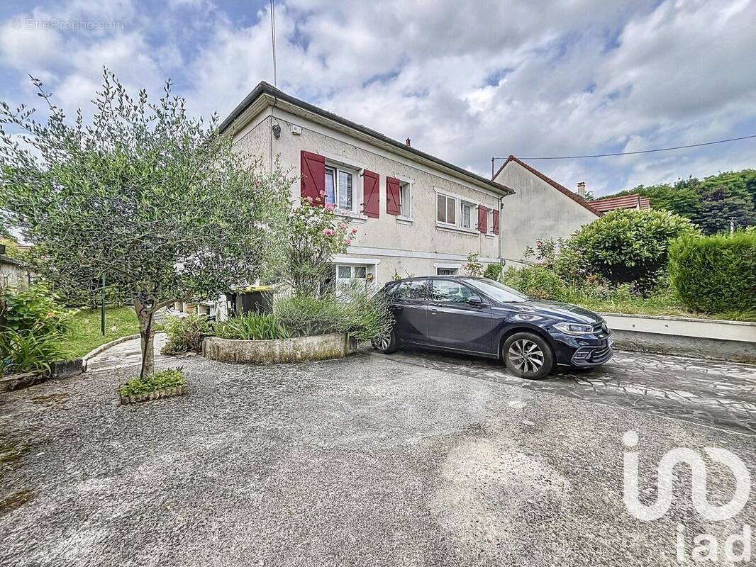 Photo 1 - Maison à PONTAULT-COMBAULT