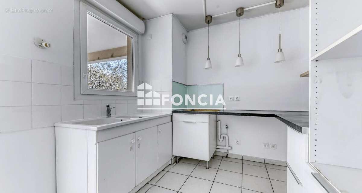 Appartement à LYON-8E