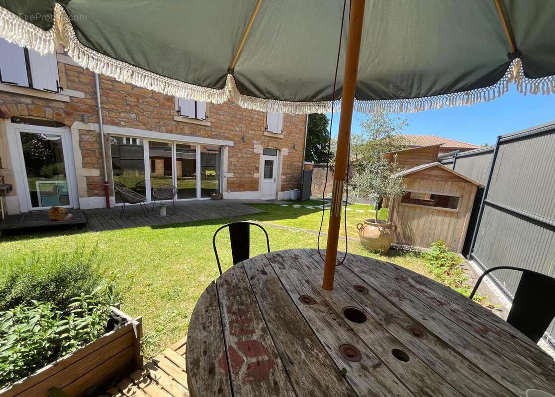 Photo 6 - Maison à JASSANS-RIOTTIER