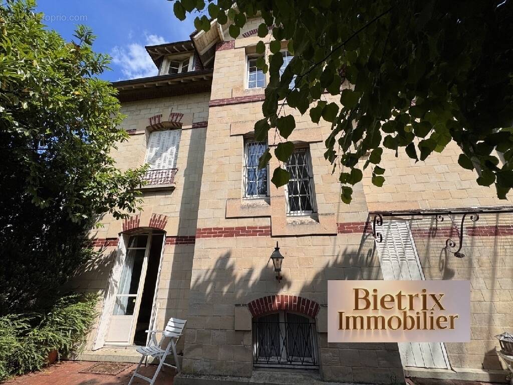Maison à L&#039;ISLE-ADAM