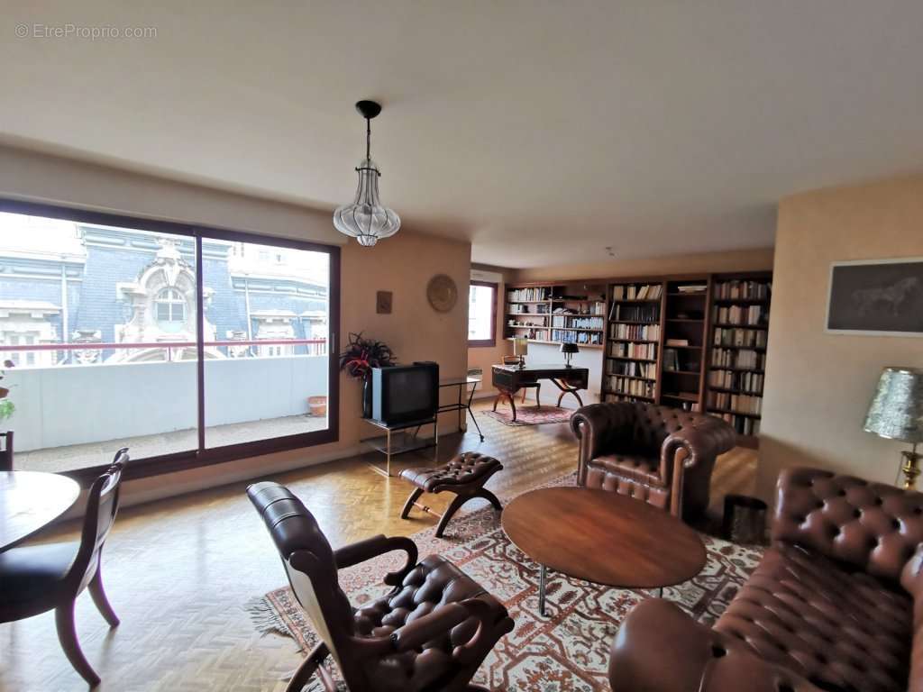 Appartement à LYON-7E