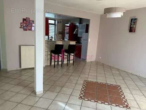 Appartement à SAINT-PAUL-EN-JAREZ