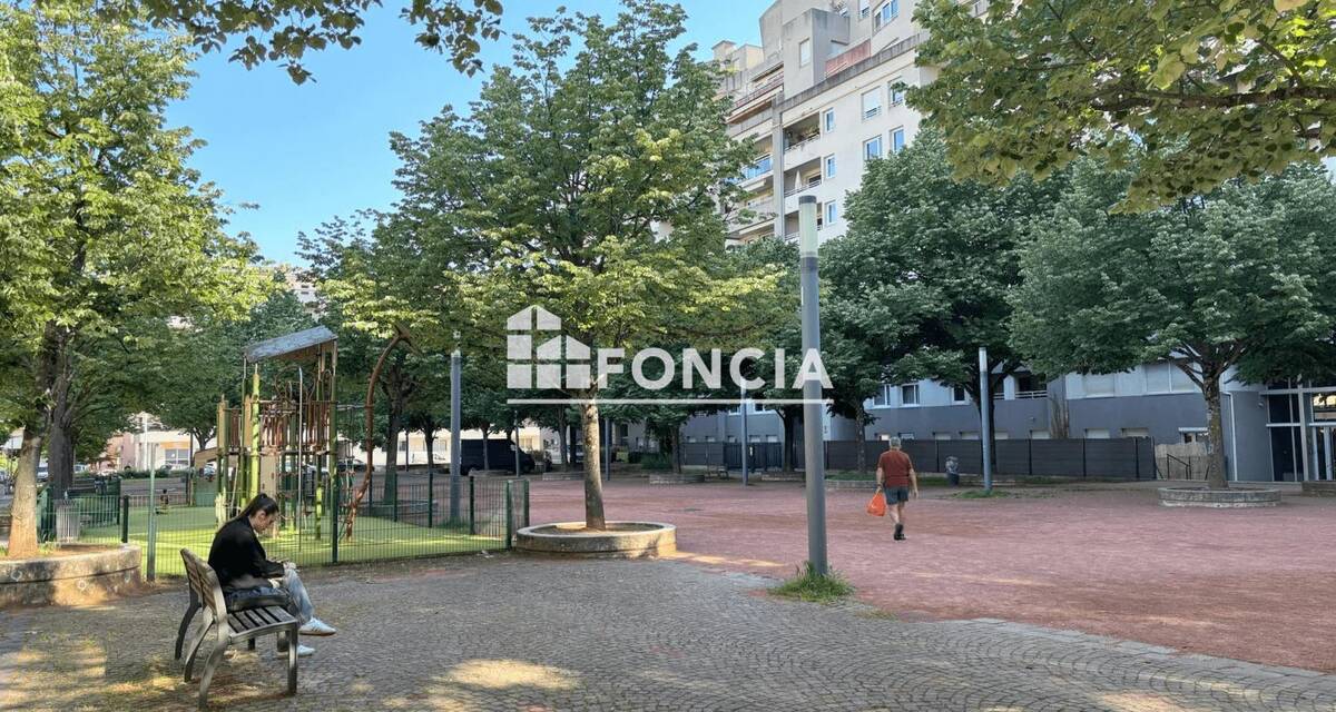 Appartement à LYON-9E