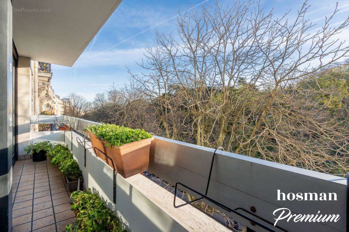 Appartement à PARIS-19E