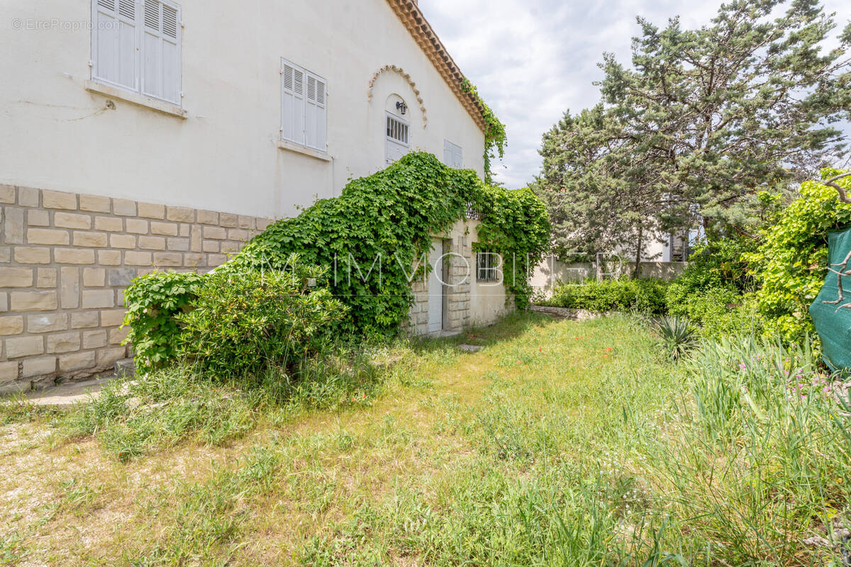 Maison à MARSEILLE-8E