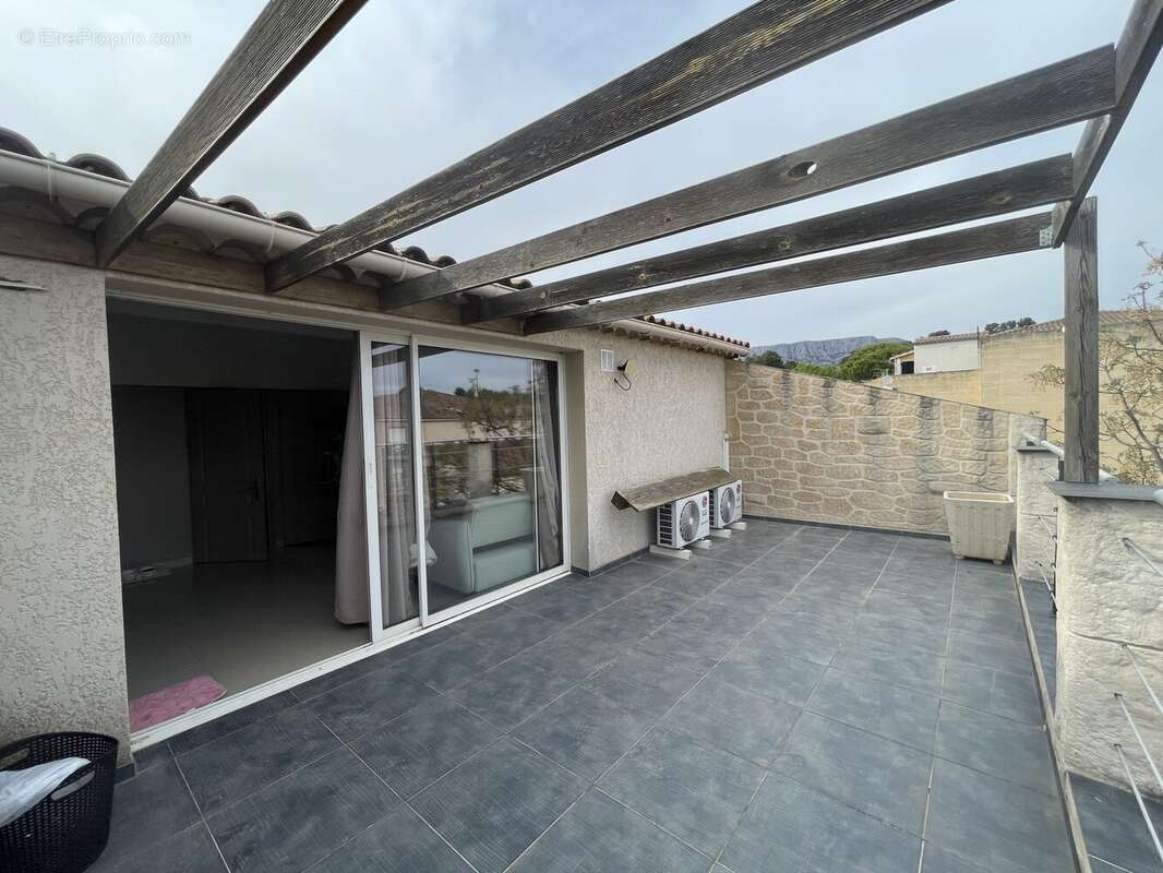 Appartement à ROUSSET