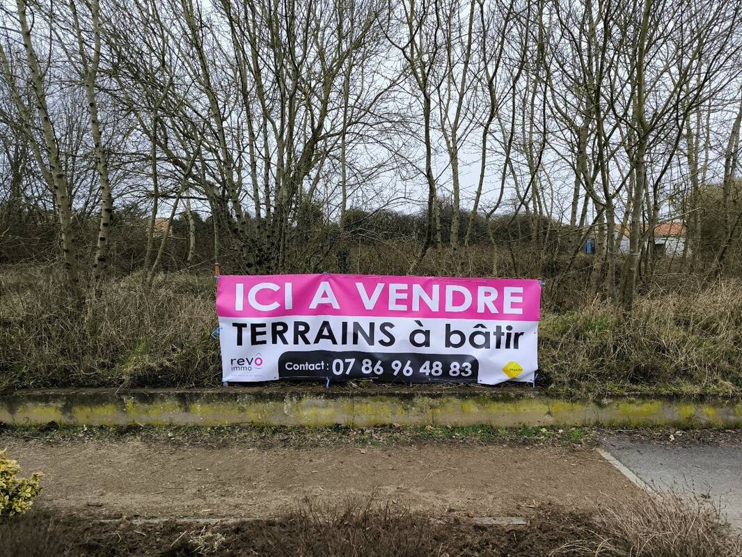 Terrain à LA VARENNE