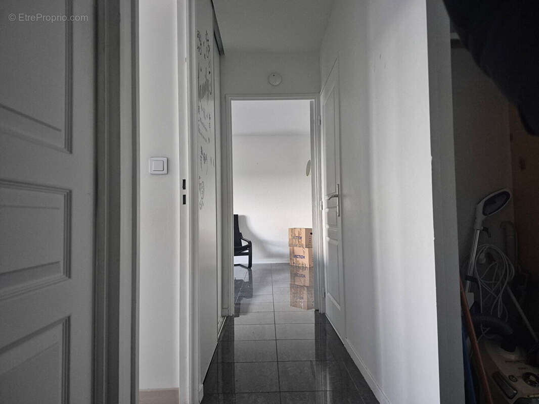 Appartement à LE BLANC-MESNIL