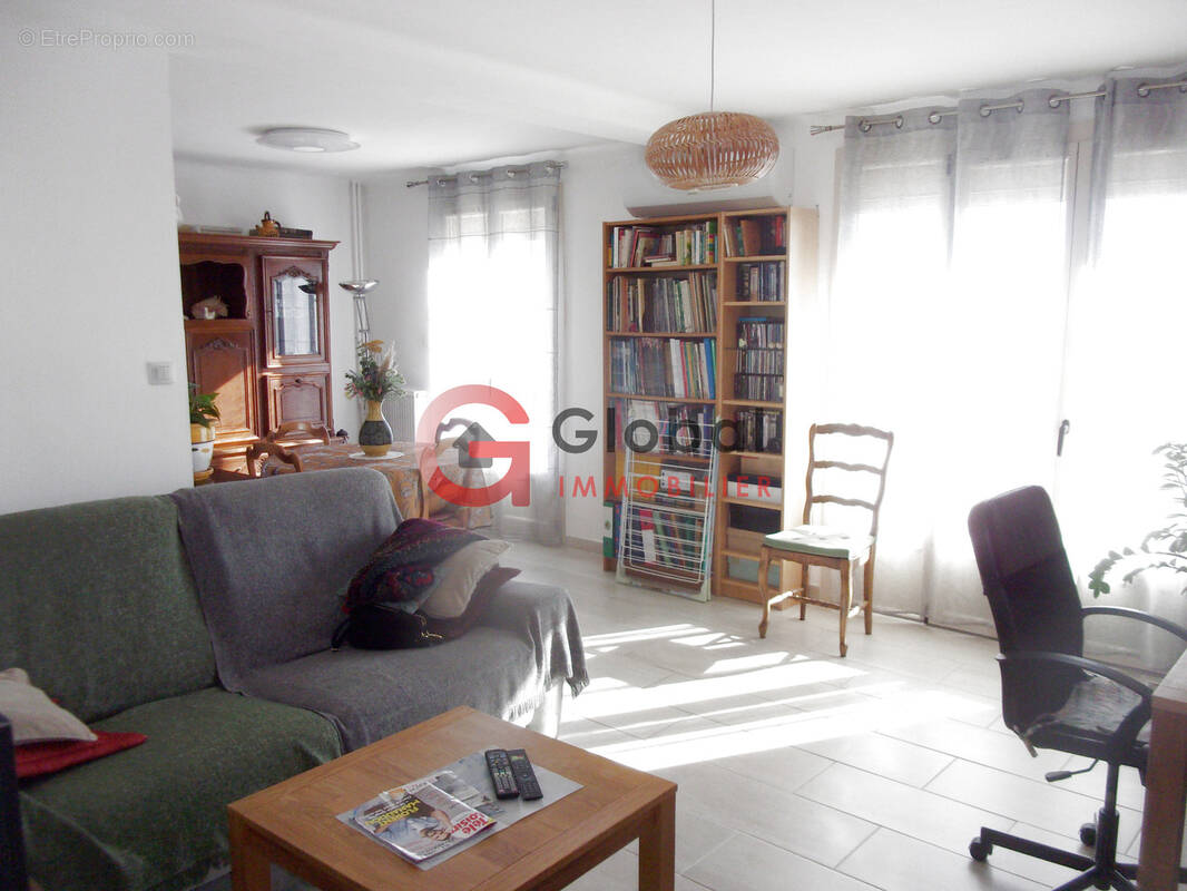 Appartement à PORT-DE-BOUC