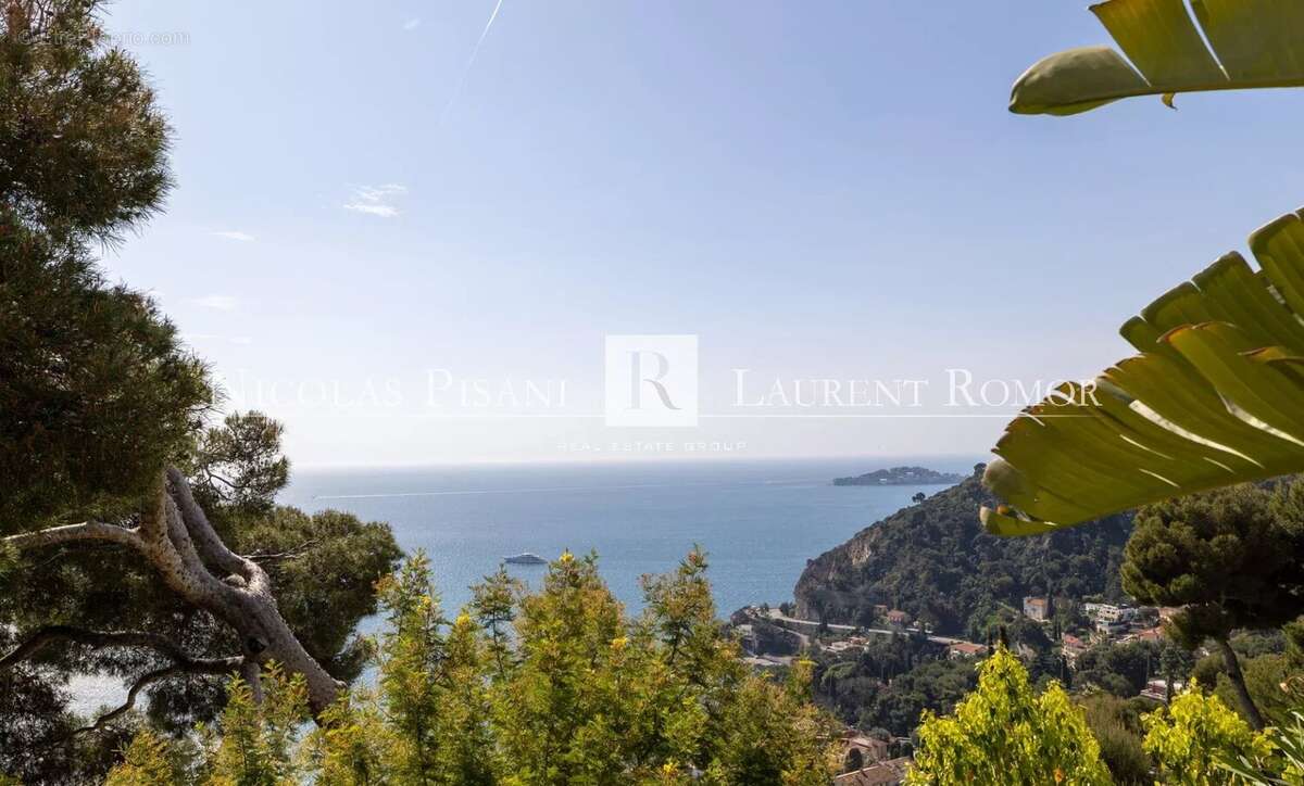 Maison à EZE