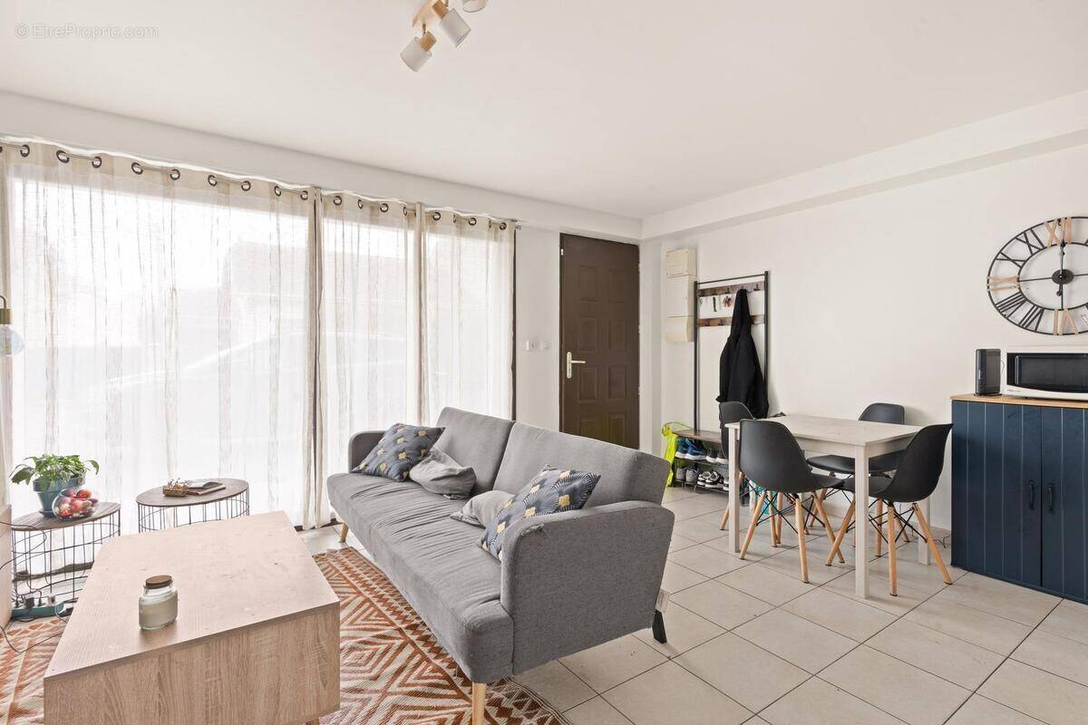 Appartement à VENISSIEUX