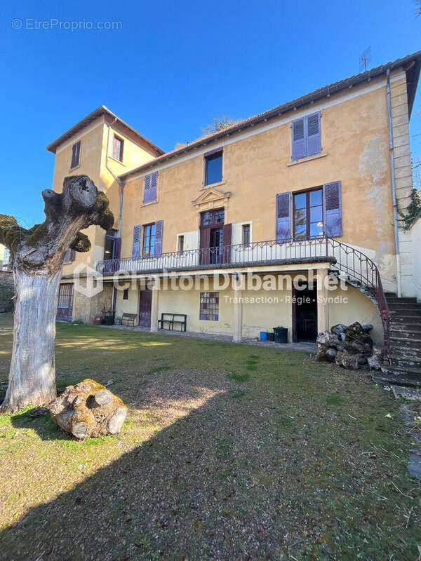 Maison à BOURG-DE-THIZY
