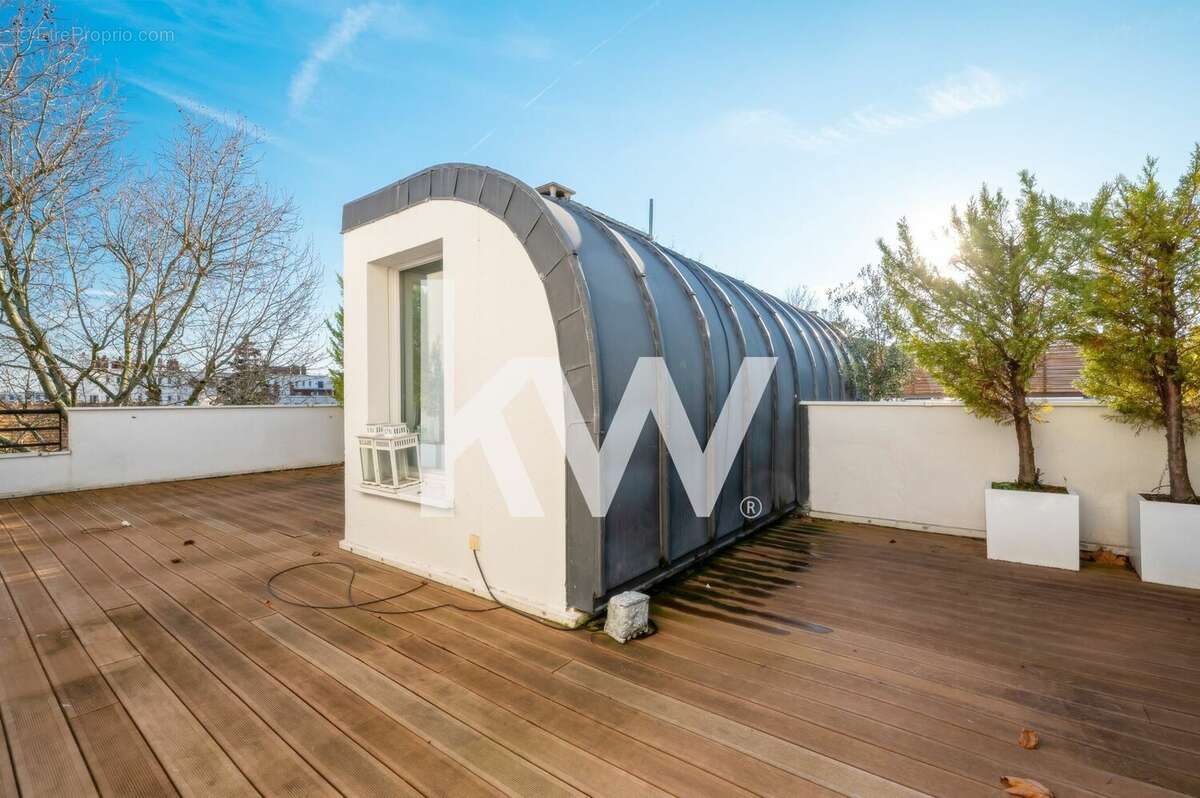 Appartement à SURESNES