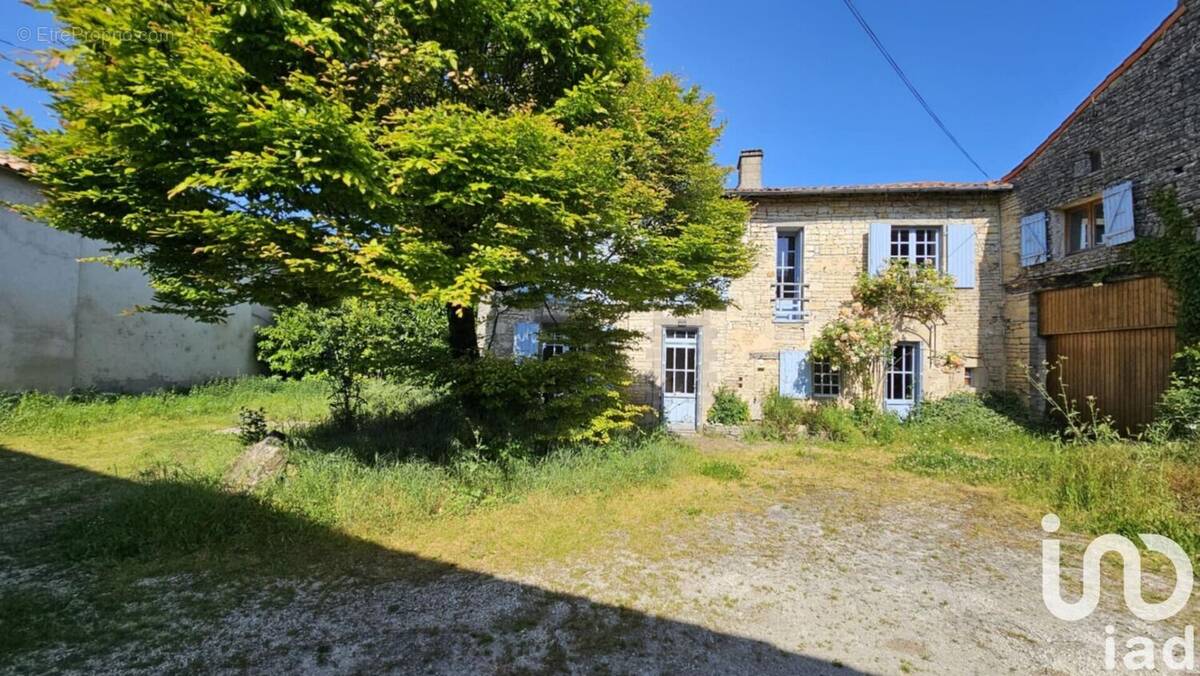 Photo 1 - Maison à VILLEFAGNAN