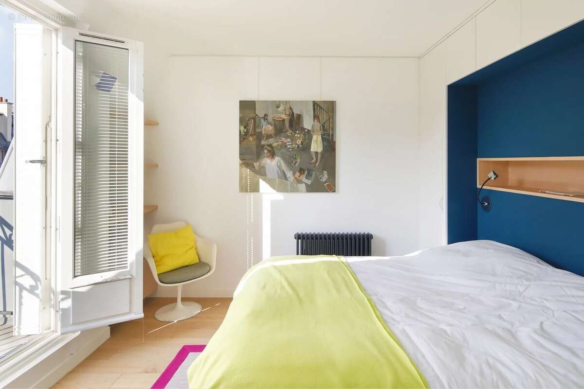 Appartement à PARIS-1E