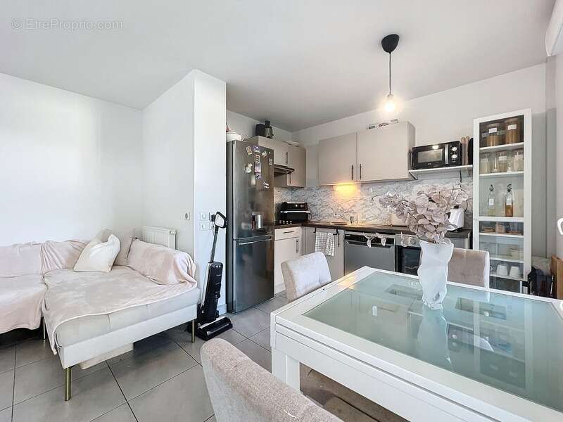 Appartement à JUVIGNAC
