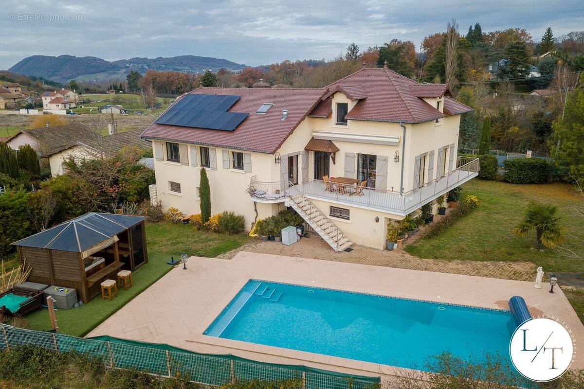 Maison à FRONTONAS