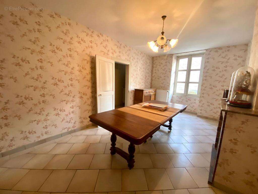 Maison à ANGERVILLE