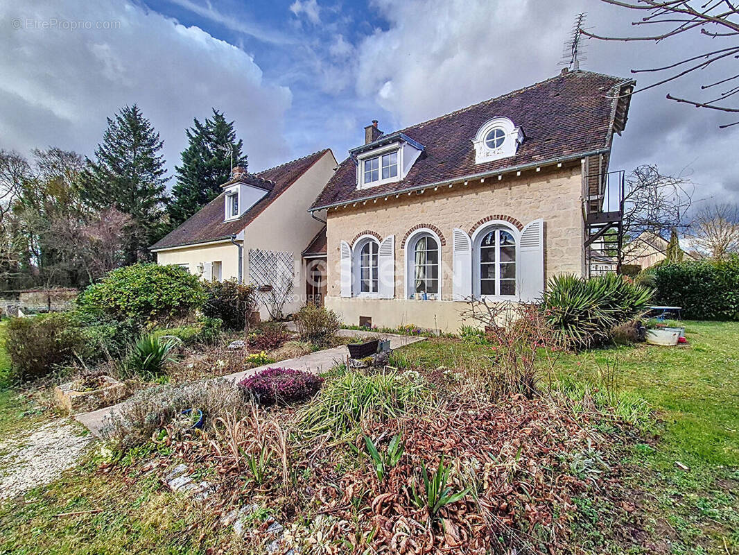Maison à VINEUIL-SAINT-FIRMIN