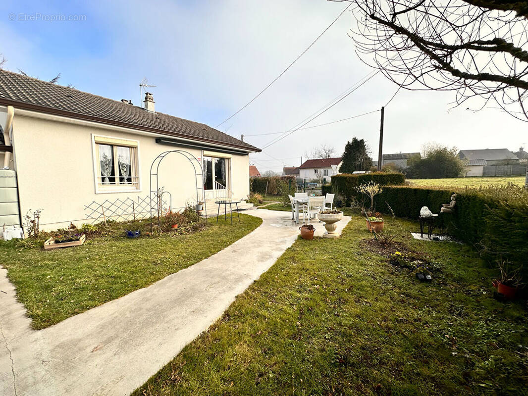 Maison à OIZON