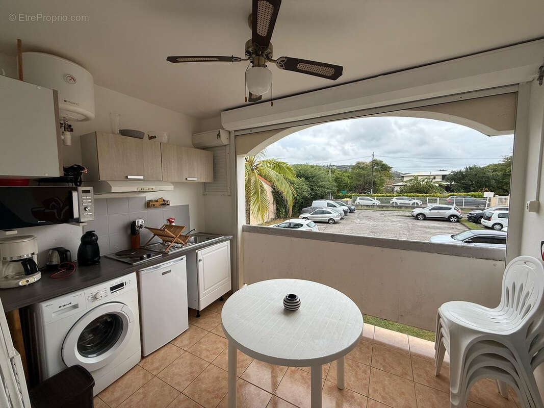 Appartement à SAINTE-LUCE
