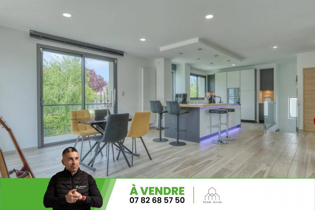 Maison à COMMUNAY